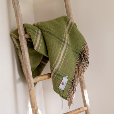Cashmere Throw Green Beige Cream Overcheck